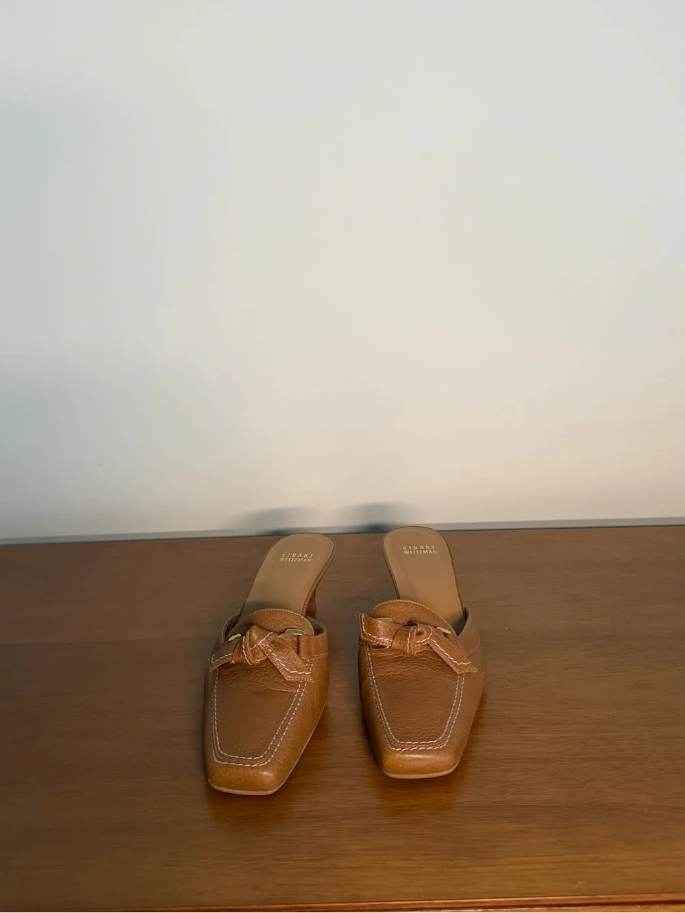 Women's Tan Leather Knot Mule kitten heels - vintage Stuart Weitzman slip - Picture 2 of 6